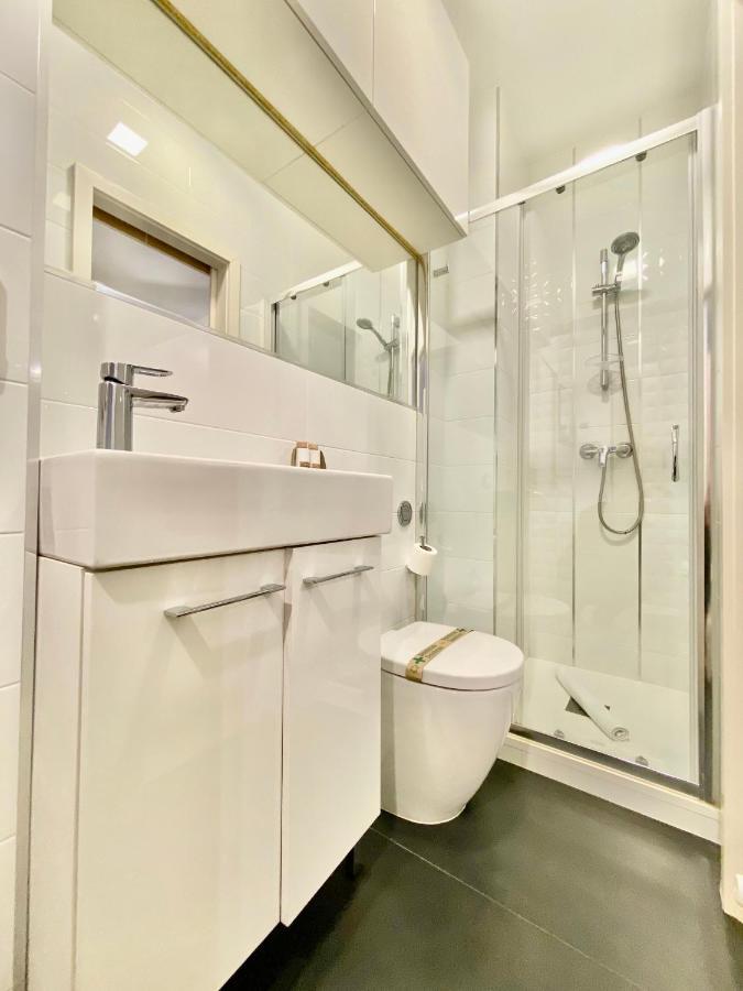 Charming La Casa De La Castellana Apartment Madrid Exterior photo